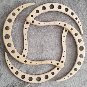 Buugeng, unfinished wood